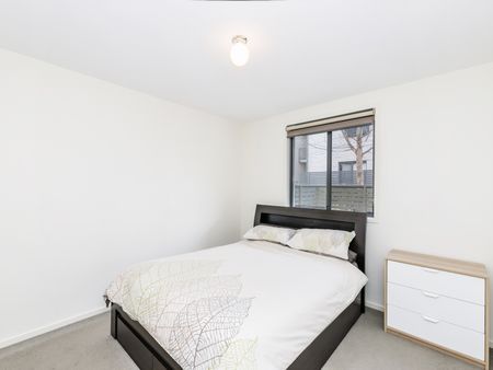 Close to EVERYTHING - Photo 3