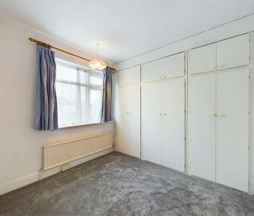 Flamborough Road, Ruislip, HA4 - Photo 4