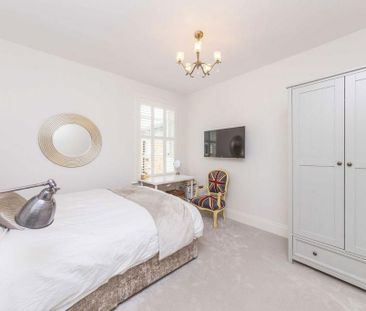 4 bedroom terraced house to rent - Photo 4