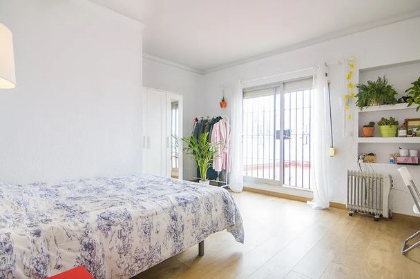 Carrer del Riu Escalona, Valencia, Valencian Community 46023 - Photo 1