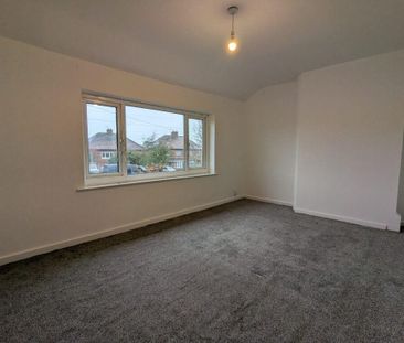 2 bedroom semi-detached house to rent - Photo 5