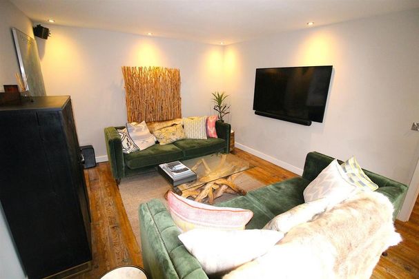 4 bedroom detached house to rent - Photo 1