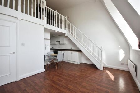 1 bedroom apartment to rent - Photo 3