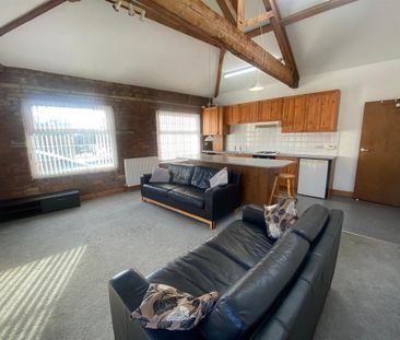 1 bedroom flat to rent - Photo 2