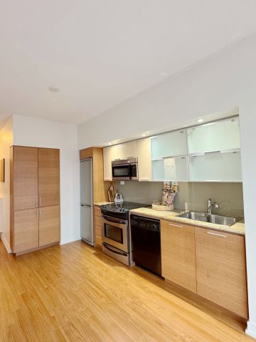 For Lease - 25 Capreol Court Unit# 3802, Toronto, Ontario - Photo 5