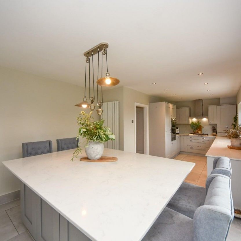 4 bed Bungalow - Dormer Semi Detached for Rent - Photo 1