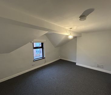 198b, Ravenhill Road, Belfast, BT6 8EF - Photo 1