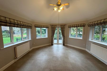 Brandon, Sedge Fen - Photo 4