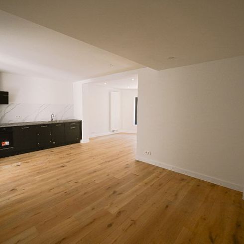 Appartement te huur - Photo 1
