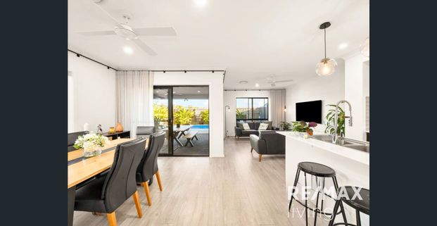 Stylish Modern Family Home in Morayfield ready for someone to call Home! - Photo 1