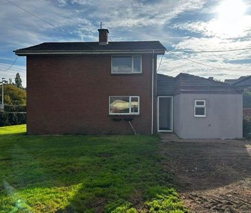 3 bedroom property to rent - Photo 3