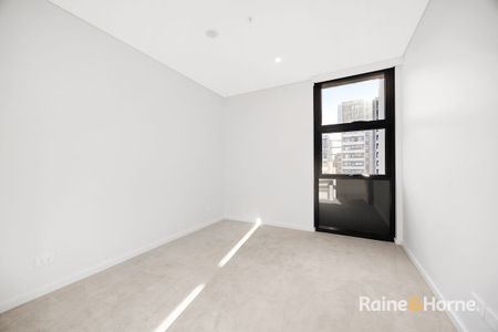 Brand New Two-Bedroom Apartment in Melrose Park - Photo 3