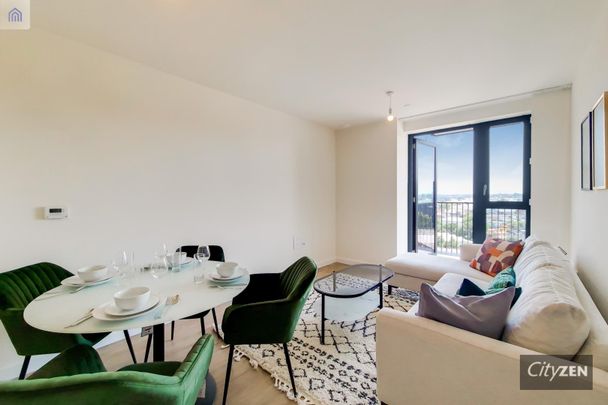 581 North End Road, London - Photo 1