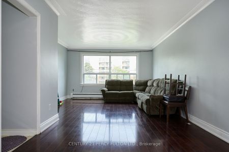 For Lease - 2961 Lawrence Avenue, Toronto, Ontario - Photo 3