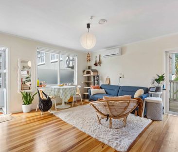 Easy Living - Photo 5