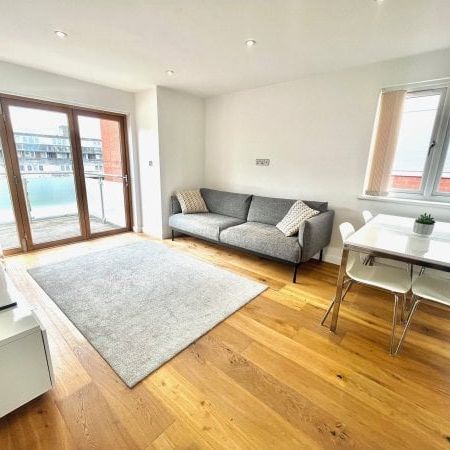 Cadogan House, Commercial Road - Photo 1