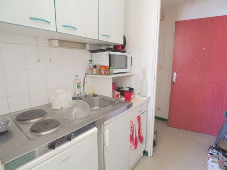 Location Appartement 1 pièce 18m² - Photo 4
