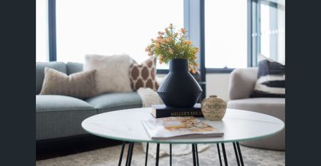 Popular Metro Spire North East Two-bedroom - Luxury & Convenience - Photo 2