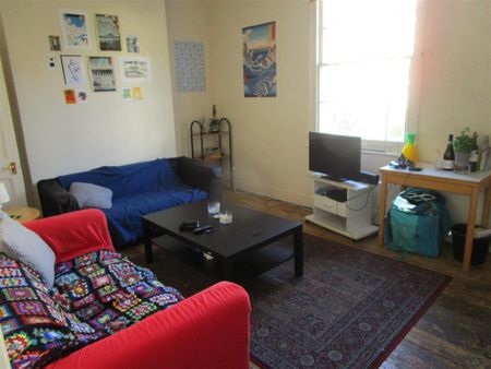 6 bedroom terraced house to rent - Photo 2