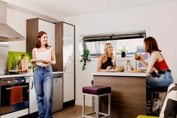 ONE BED FLAT - Photo 1