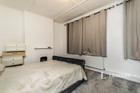 2 bedroom house to rent London Road, Riverhead, Sevenoaks, TN13 - Photo 4