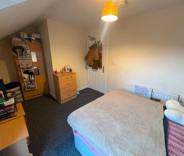 17 The Cloisters, Belfast BT7 1GD - Photo 4