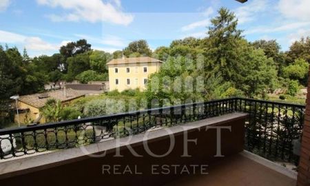 Monteverde Vecchio: Renovated, excellently located 2 bedroom + small studio, 2 baths, spacious double living-dining, terrace and balcony. Bright, silent, direclty in front of park, near all shops, services and center - REF 1754 - Photo 5