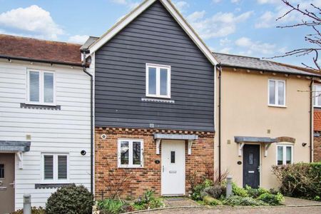 2 bedroom terraced house to rent - Photo 2