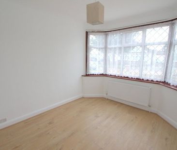 Burleigh Gardens, Ashford, Middlesex,TW15 - Photo 2