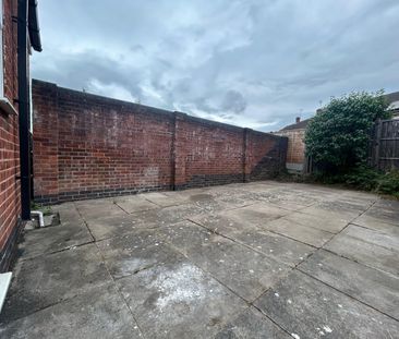 3 Bed Semi-Detached House, Glencoe Avenue, LE4 - Photo 2