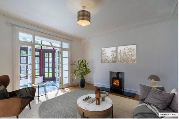 5 bedroom detached house to rent - Photo 1