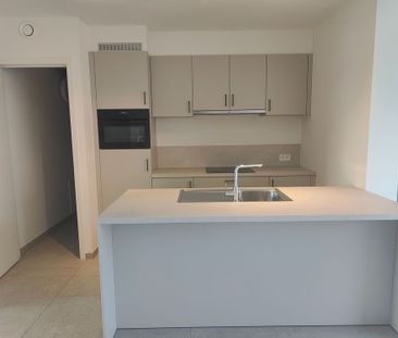 Nieuwbouwappartement met 2 slaapkamer en balkon te Sint-Kruis. - Photo 1