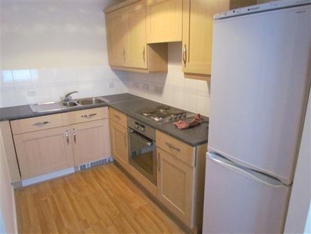 3 bedroom apartment to rent - Photo 3