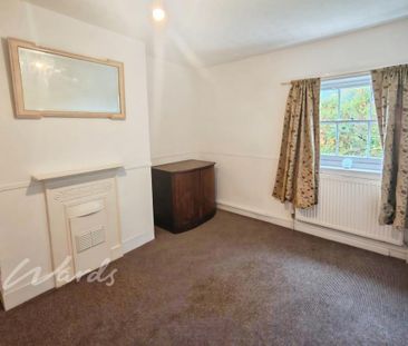 5 bedroom terraced house to rent - Photo 2
