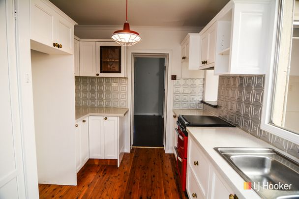 Stunning 2 Storey Terrace - Photo 1