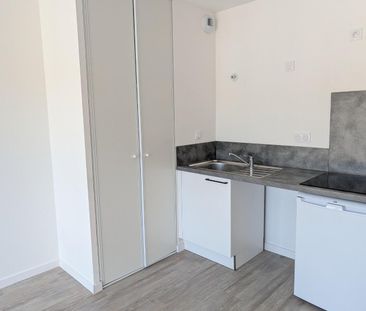 location Appartement T1 DE 31.79m² À CLERMONT FERRAND - Photo 2