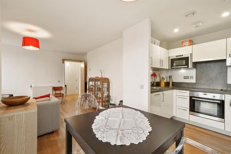 Apartment To Let - Photo 4