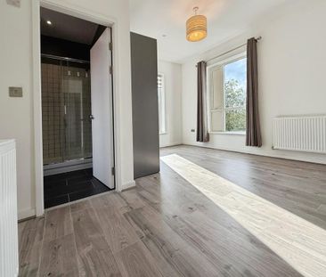 3 bedroom flat to rent - Photo 5