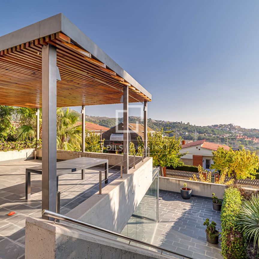 5 Bedroom house / villa for rent in Sant Just, Barcelona - Photo 1