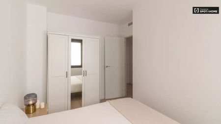 3-bedroom apartment for rent in El Raval - Foto 5