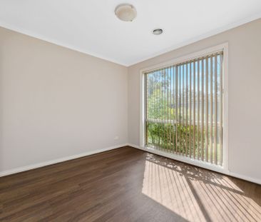 2 William Circuit, Caroline Springs - Photo 6