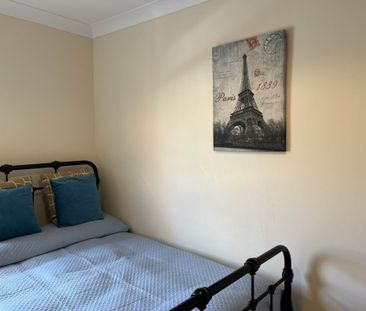 Room 4, 30 Springfield Road, Guildford, Surrey GU1 4DP - Photo 6