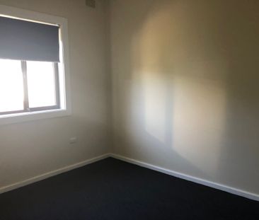 To register & apply for this property, please use this link: https:... - Photo 5