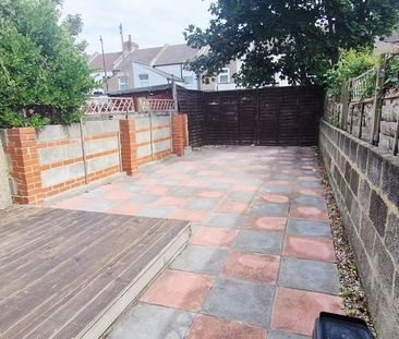 2 bedroom terraced house to rent - Photo 6