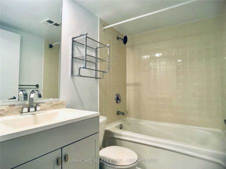For Lease - 36 Lee Centre Drive Unit# 1101, Toronto, Ontario - Photo 3