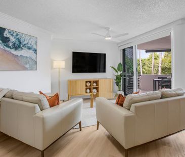 Relaxed Beachside Living – Fully Furnished & Perfectly Positioned - Photo 1