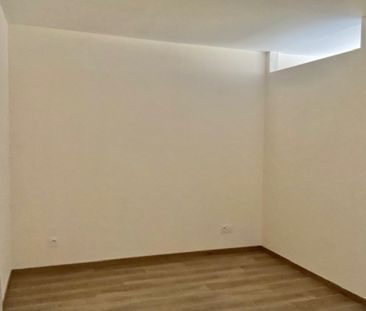 Location Appartement 3 pièces 73m² - Photo 3