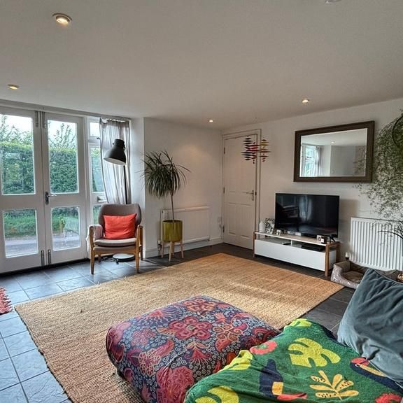 2 bedroom semi-detached house to rent - Photo 1