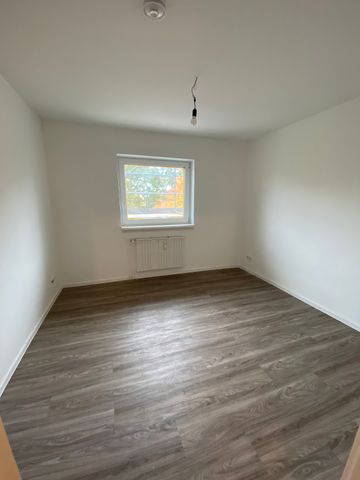 Wie neu! Modernisierte und energieeffiziente Wohnung! // 3.OG links - Photo 4