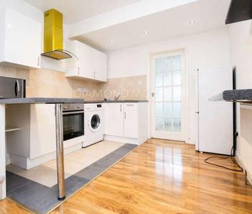Crosslands Avenue, Southall, UB2 - Photo 5
